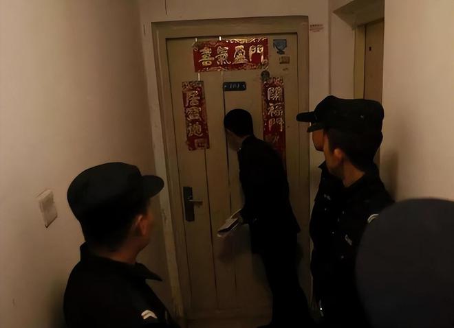 邻居太吵有什么方法来解决尊龙AG人生就是博楼上(图3)